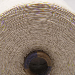 Douceur supérieure et résistance fiable avec notre fil 100 % coton, fabriqué à partir de coton naturel pur, en grande quantité. - Product Image 2