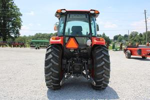 2017 para Kubota M7060 Mini Tractor 4WD 20HP Motor con 40HP Bombas Caja de cambios y componentes de rodamiento - Product Image 4