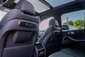 Listo para enviar: BMW X5 M60i M50i xDrive AWD 2025, título limpio, usado. - Product Image 2
