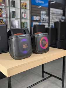 HAUTE QUALITÉ Partybox Encore Essential, son 100W, spectacle lumineux dynamique intégré, deux microphones sans fil, garantie de 3 ans - Product Image 3