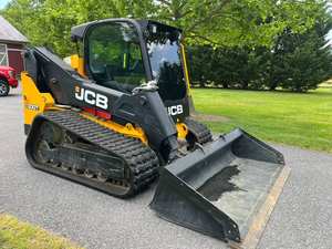 2018 JCB 300 T Cargadora de cadenas compacta - Product Image 4