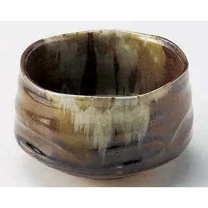 Tazón de Matcha Hecho a Mano con Esmalte Karatsu de Cerámica Mino para Té Verde, Origen Japón, 8.2cm de Altura, 12.5cm de Diámetro - Product Image 1