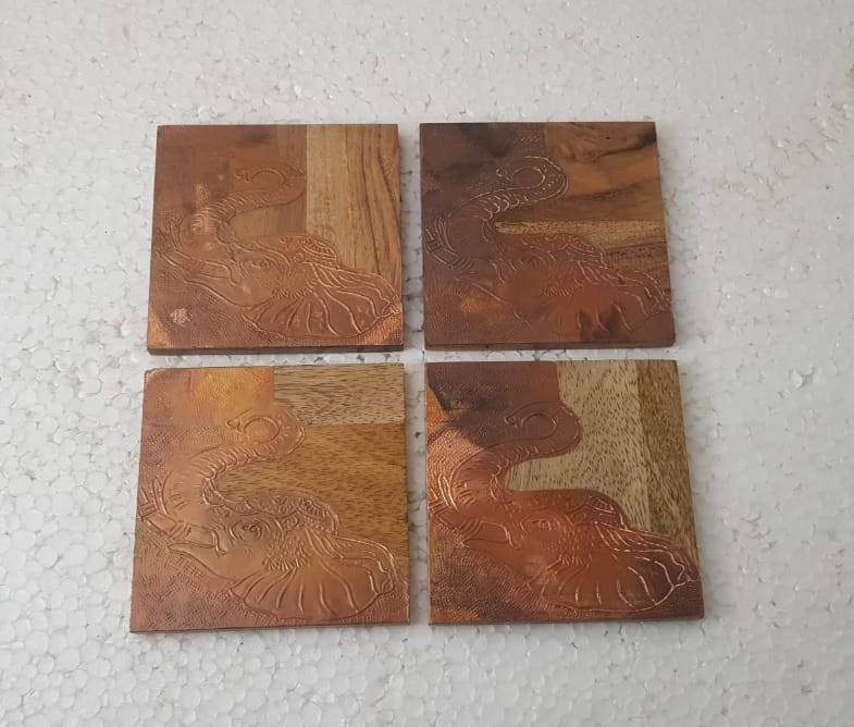 สีน้ำตาล