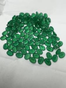 พลอยสังเคราะห์สีเขียวออนิกซ์ทรงรีขนาด 5.6 มม. ยี่ห้อ Gigli Rigli Gems พร้อมใบรับรองจากผู้ประเมินอิสระ - Product Image 6