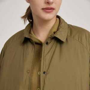 Veste longue matelassée conçue pour les performances hivernales extrêmes avec une chaleur matelassée intégrale et une protection durable contre le froid - Product Image 2