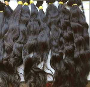 REMY Perruque longue en dentelle à double trame de couleur naturelle de 28 pouces avec extensions de cheveux humains vierges d'origine indienne ondulés - Product Image 5