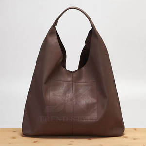 Sac hobo en cuir à une seule couleur tendance pour femmes Sac à main décontracté en cuir souple Fabriqué au Pakistan - Product Image 5