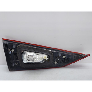 ไฟหยุดด้านหลังขวาในตัวประตู MAZDA 3 ซีรีส์ B45C513F0 SHY1 (13>) - Product Image 4