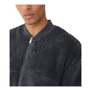 เสื้อแจ็กเก็ตบอมเบอร์คอปกตั้งฤดูหนาวของผู้ชายเสื้อขนสัตว์สีดำแนวสตรีทเสื้อกันลมเสื้อแจ็คเก็ตนักบินผ้าใยสังเคราะห์ออกแบบได้ตามต้องการ - Product Image 3