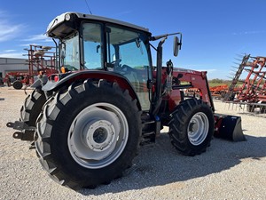 รถแทรกเตอร์แมสซีย์เฟอร์กูสันมือสองและใหม่6713 100แรงม้าถึง174แรงม้า - Product Image 5