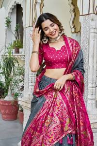 Lehenga Choli en soie Dola |   Vêtements traditionnels brodés faits à la main pour femmes - Product Image 3