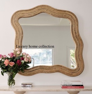 Marco de espejo de madera maciza de primera calidad con diseño tallado para el tocador tradicional del dormitorio o el acento de la pared del tocador - Product Image 2