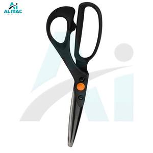 Ciseaux de tailleur en acier inoxydable ALMAC avec poignée confortable et longues lames pour des coupes de tissu propres et droites - Product Image 3