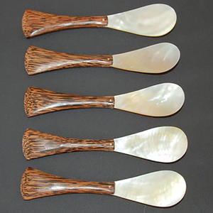 SEASHELL JEWELRY Motif Juego de cuchara y tenedor Vajilla de Arte de madera con concha - Product Image 4