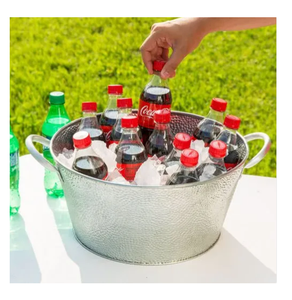 Décoration de fête en extérieur Baignoire à bière en métal fini vintage Vente en gros Articles de bar en acier inoxydable Bac à glace décoratif pour bouteilles de bière - Product Image 1