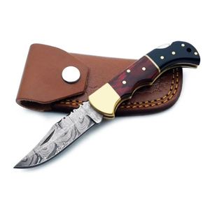 MORTAL SAGA Couteau pliant de camping en acier damas fait à la main de haute qualité avec serrure arrière en bois Pakka rouge et noir - Product Image 1