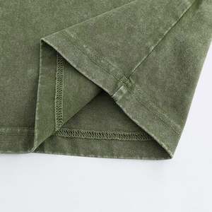 เสื้อยืดคอกลมแขนสั้นสีดำล้วนสำหรับผู้ชายเสื้อยืดทรงหลวมลำลองสีพื้น - Product Image 5