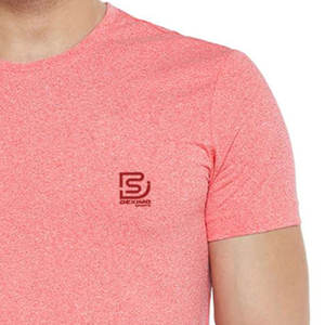 Contraste Trim última moda nuevo diseño camiseta calle desgaste personalizado impreso Logo 100% algodón camiseta para hombres - Product Image 4