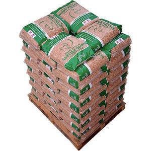 Briquettes de bois pour le chauffage, sacs de 15 kg, EnPlus A1, teneur en cendres 100%, humidité 0%, calories 100 - Product Image 3