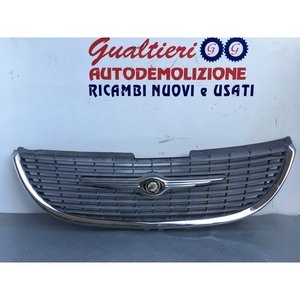 Griglia Frontale CHRYSLER Grand Voyager 2a Serie K68031754AA (01>04) - Product Image 1