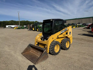 Fairly Johnn Dee.ree 320G/ 315 Mini MINICARGADORA DE dirección deslizante Alta calidad Precio bajo Alta eficiencia de trabajo - Product Image 2