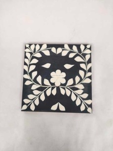 Sous-verres en bois incrustés d'os authentiques Cadeau d'ustensiles de cuisine de haute qualité pour le thé et le café - Product Image 2