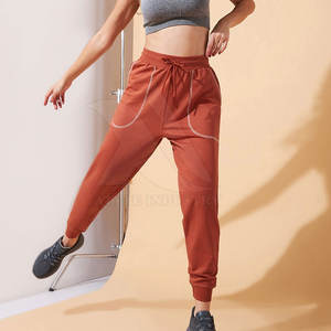 Coupe ample pour femmes Street Wear pantalon uni taille moyenne style avant plat pour le printemps vêtements en gros vêtements - Product Image 3