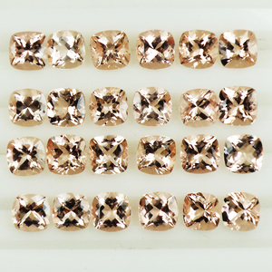 2025 El precio de fábrica de morganita más vendido disponible Hecho a mano Corte facetado Natural Melocotón Morganita Cojín Forma Piedras preciosas sueltas - Product Image 1