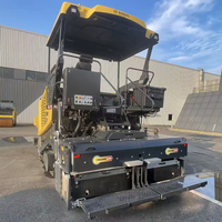 Pavé d'asphalte commercial BOMAG BF 700 C 3 L, largeur de travail maximale de 9 m, équipement de construction routière