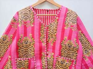 Manteau d'hiver doux et décontracté en coton matelassé de style bohème imprimé de blocs pour femmes, fermeture par boutons, technique lavée, fait à la main, vacances - Product Image 3