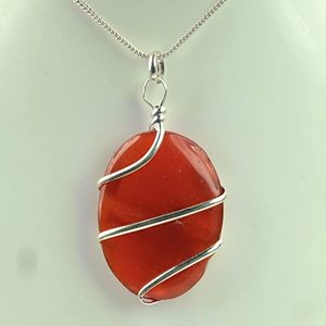 Collar de Piedras Preciosas de Ágata con Colgante Ovalado Envuelto en Jaspe Rojo, Pieza en Venta, Compre Collares al por Mayor de Amayra Crystals Export - Product Image 5