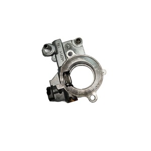 Bomba de Aceite Metálica para Stihl MS661CM, 2 Tiempos, Compatible con Motor sin Escobillas, para Bricolaje, Trabajos Industriales y de Madera, Ref. 90002155, Gasolina, OEM - Product Image 1
