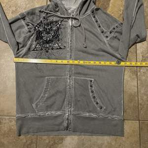 Sweat à capuche surdimensionné en molleton épais avec rivets métalliques, style streetwear, qualité supérieure, fabrication OEM, pour commandes en gros - Product Image 6