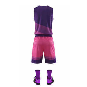 Uniforme de Baloncesto para Hombre de Alta Calidad, Ligero y Transpirable, 100% Poliéster, Logotipo Personalizado, Nombre del Equipo Impreso, Ropa Deportiva OEM - Product Image 4