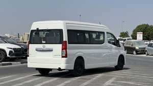 Tout Nouveau 2025 LHD Toyota Hiace DLS Toit Haut Commuter Moteur Diesel 2.8L Transmission Manuelle 14 Places 174 CV - Product Image 6