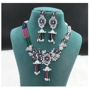 Ensemble de bijoux AD gracieux de haute qualité Look festif ou formel complet Matériau principal Laiton Prix d'exportation - Product Image 1