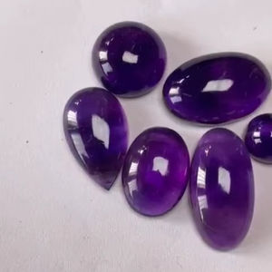 พลอยอะเมทิสต์ทรงหลังเบี้ยธรรมชาติตัดคุณภาพดีด้วยอัญมณีทรงหลวมความแวววาว AAA การขัดเงาที่สมบูรณ์แบบทำให้มีจำหน่ายในราคาที่ถูก - Product Image 2