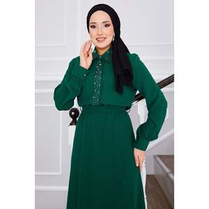 Robe modeste hijab plissé à la taille avec détail de pierre d'émeraude - Product Image 3