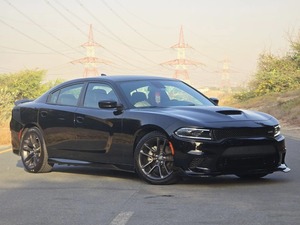 DODGE CHARGER DAYTONA R/T V8 Premium 2023, sièges en cuir d'occasion, conduite à gauche, ventes saisonnières, offre limitée - Product Image 5