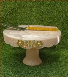 Plateau à dessert élégant pour les fêtes et les événements spéciaux, support à gâteau moderne de luxe en résine avec bordure dorée scintillante - Product Image 5