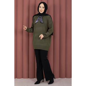 Pull en tricot à col polo de style vintage kaki avec décoration boutonnée décontractée pour la saison hivernale - Product Image 3