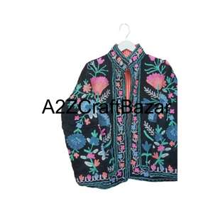 Veste en velours bohème à fleurs brodée à la main, veste imprimée pour femmes avec doublure en laine, vestes Suzani faites à la main - Product Image 2