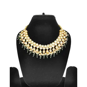 Conjunto de collar Kundan Meenaakri de cristal verde con engaste de bisel chapado en oro, elegante y lujoso collar llamativo para boda. - Product Image 2