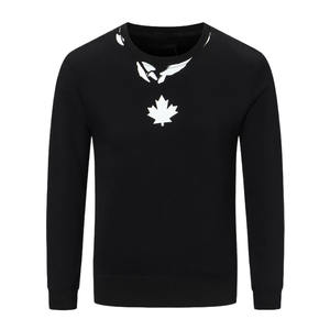 Sudadera clásica Varsity con logotipo de escritura bordado en contraste, mangas raglán hecha en Pakistán - Product Image 1