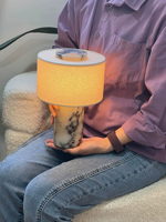 Lampe de table portable rechargeable en marbre naturel, lumière d'appoint sans fil, petite lampe à piles pour chambre, bureau et voyage
