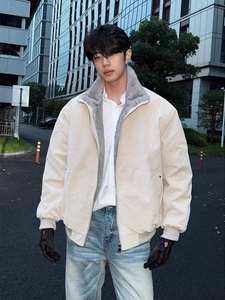 Veste en daim doublée de coton pour homme, coupe ample, style américain, col montant, fermeture éclair, coupe-vent et imperméable pour l'hiver – Vente en gros - Product Image 3