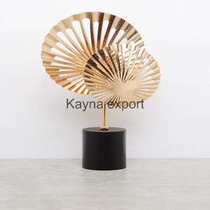 Escultura de Metal de Aluminio de Diseño Escandinavo Moderno, Bañada en Oro, Obra de Arte Artesanal, Pieza Decorativa para Mesa - Product Image 1