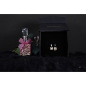 Boucles d'oreilles en argent sterling 925 avec saphir, design géométrique tendance, taille émeraude, sertissage clos, or rose, idéales pour un cadeau - Product Image 1