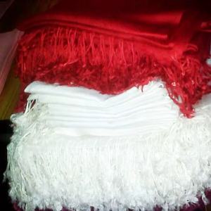 Chal y bufanda estampados PASHMINA de VISCOSA de lujo, tela de rayón y algodón con flecos para adultos para temporadas de primavera e Invierno - Product Image 1