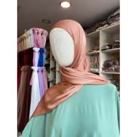 Accessoire vestimentaire musulman traditionnel-Hijab en satin rayé